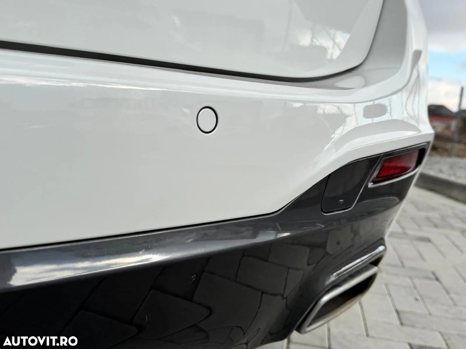 BMW Seria 5 520d xDrive AT - 11
