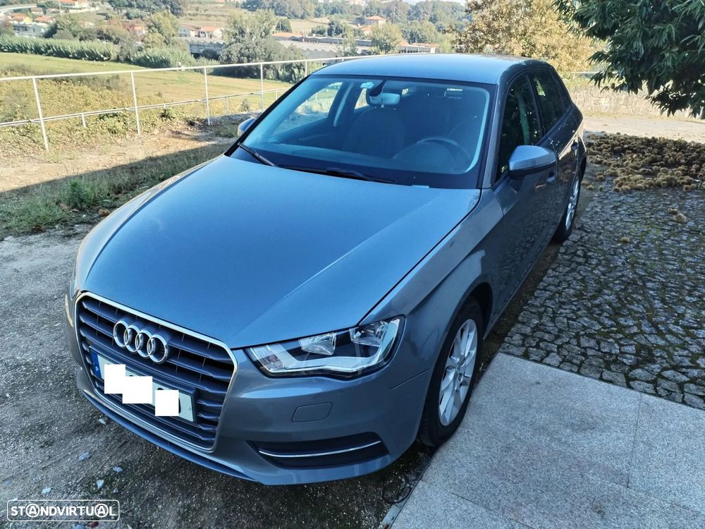 Audi A3 Sportback 1.6 TDI Advance - 1