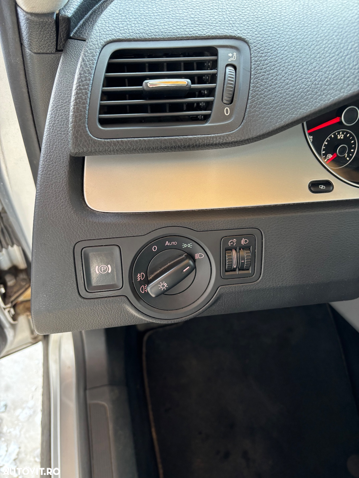 Volkswagen Passat Variant 1.4 TSI EcoFuel DSG Comfortline - 25
