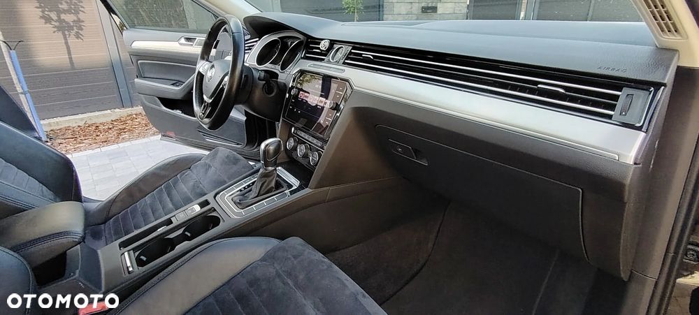 Volkswagen Passat - 9