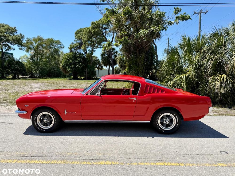 Ford Mustang - 3