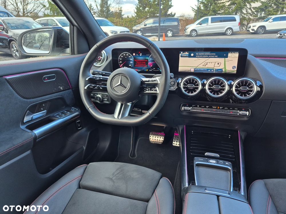 Mercedes-Benz GLA 200 AMG Line - 20