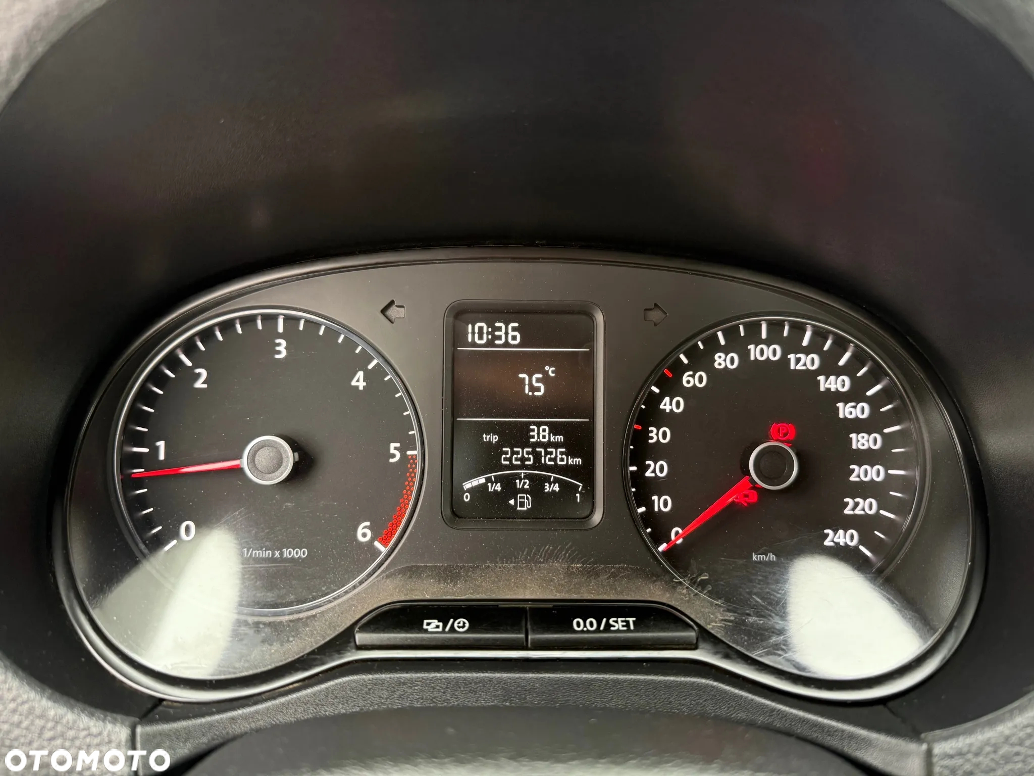 Volkswagen Amarok SC 2.0 TDI 4Mot Basic - 9