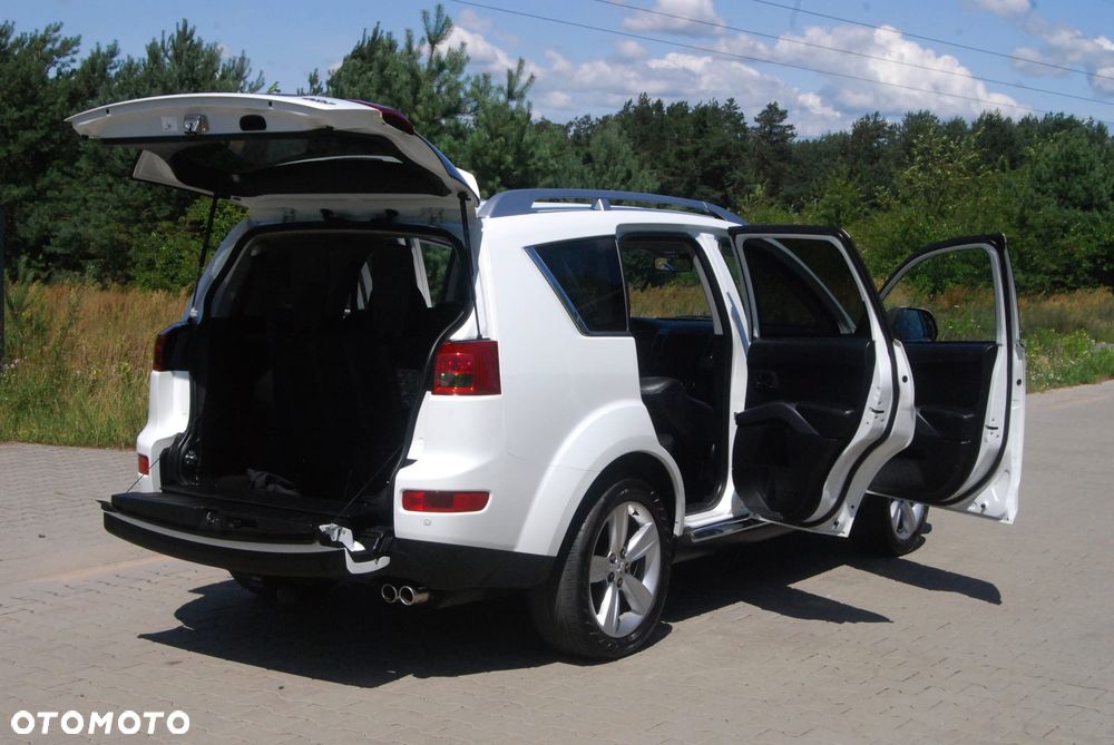 Peugeot 4007 - 15
