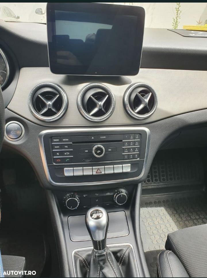 Mercedes-Benz CLA 200 UrbanStyle Edition - 8
