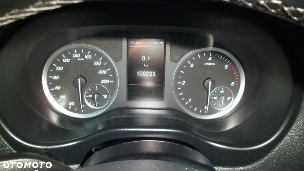 Mercedes-Benz Vito - 18