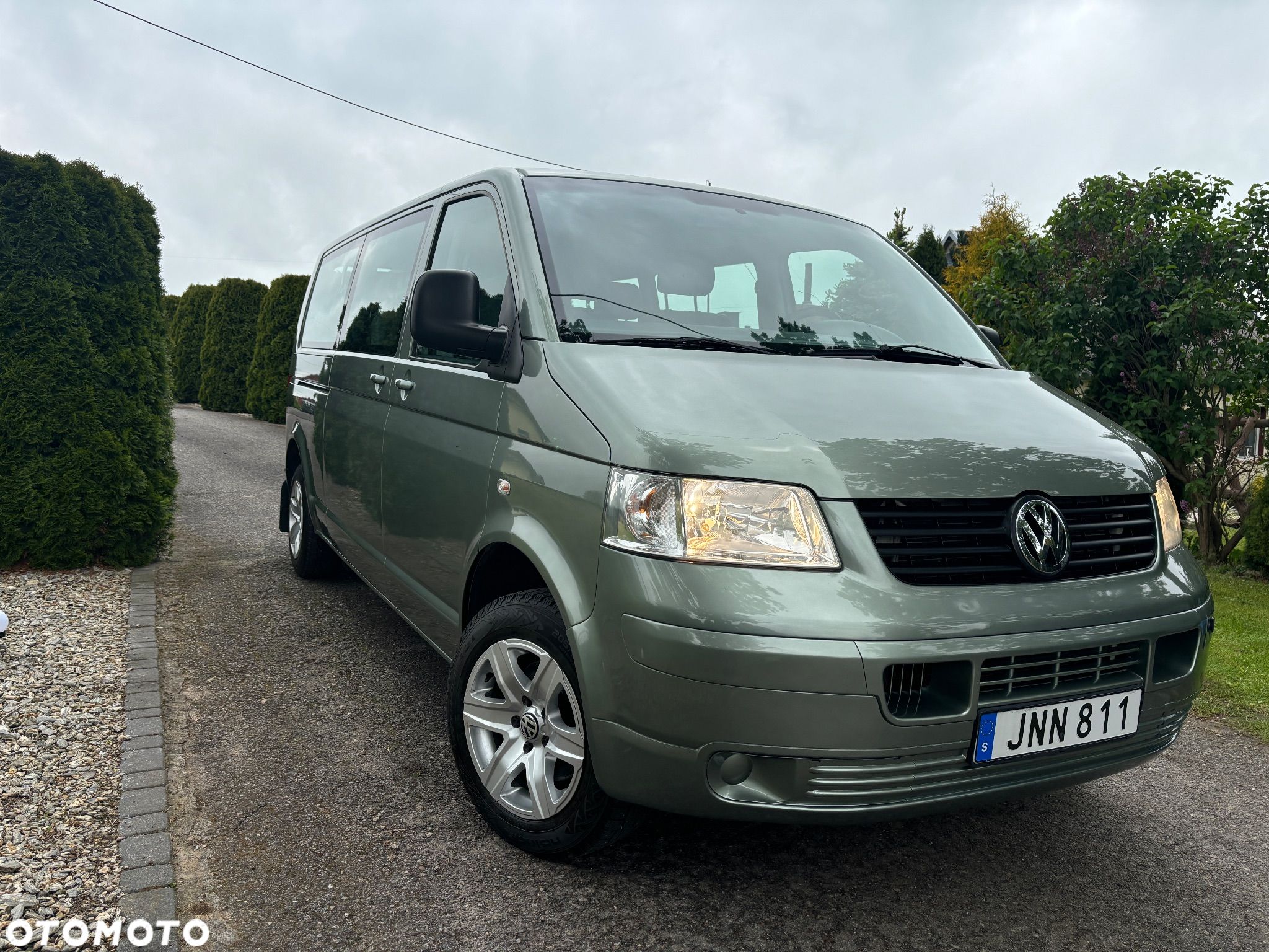 Volkswagen Transporter - 1