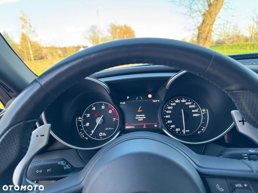 Alfa Romeo Giulia 2.0 Turbo Veloce TI Q4 - 33