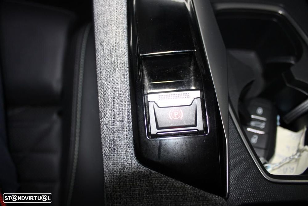 Peugeot E-3008 73 kWh GT - 24