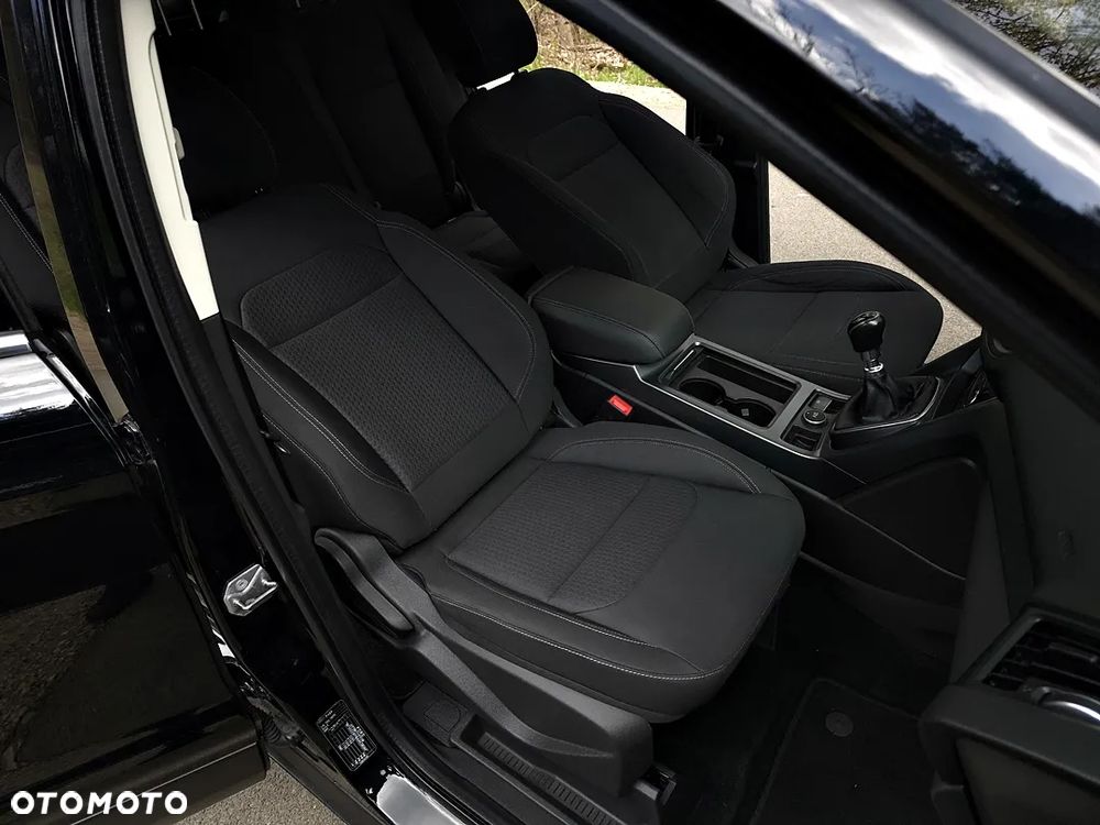 Ford Kuga 2.0 TDCi FWD Titanium Plus - 40