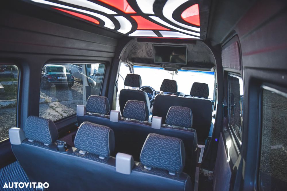 Volkswagen Crafter - 14