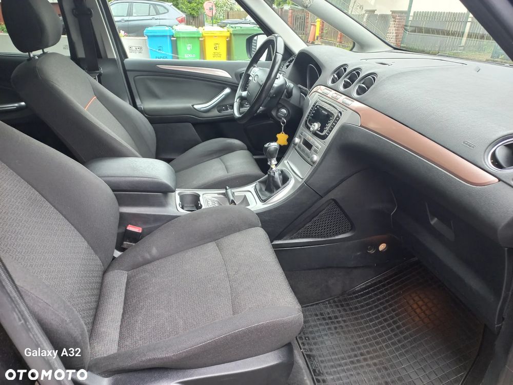 Ford S-Max - 7