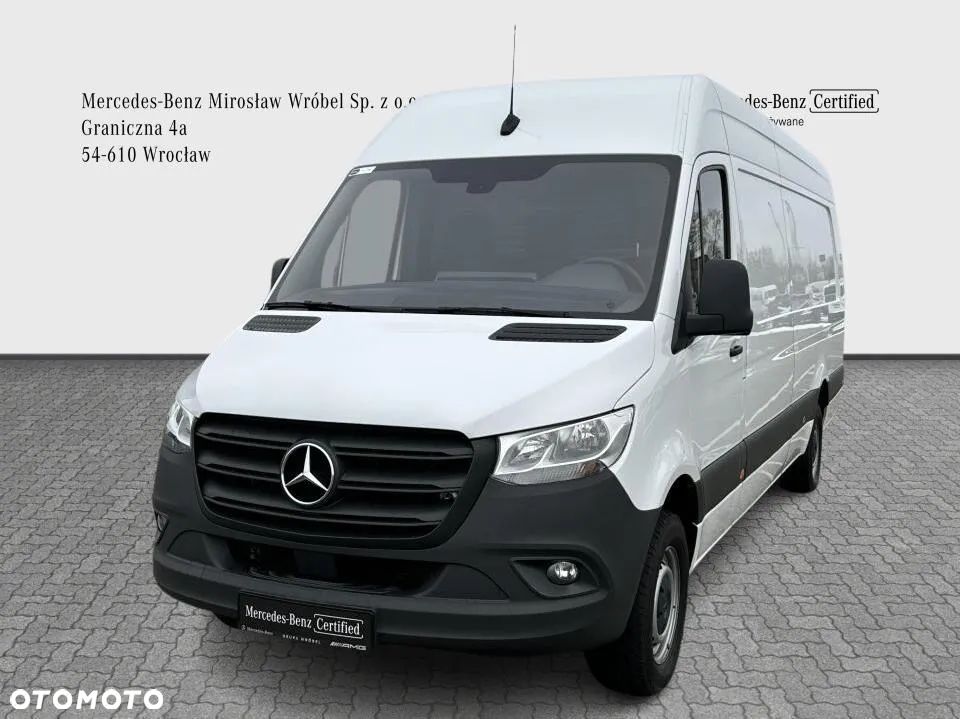 Mercedes-Benz Sprinter - 2