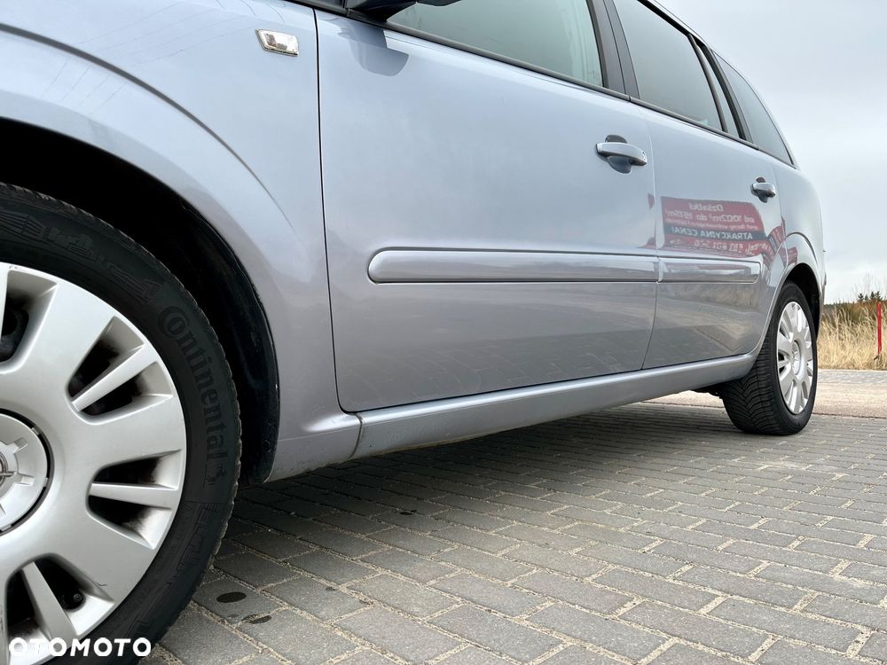 Opel Zafira 1.8 Easytronic Family Plus - 10