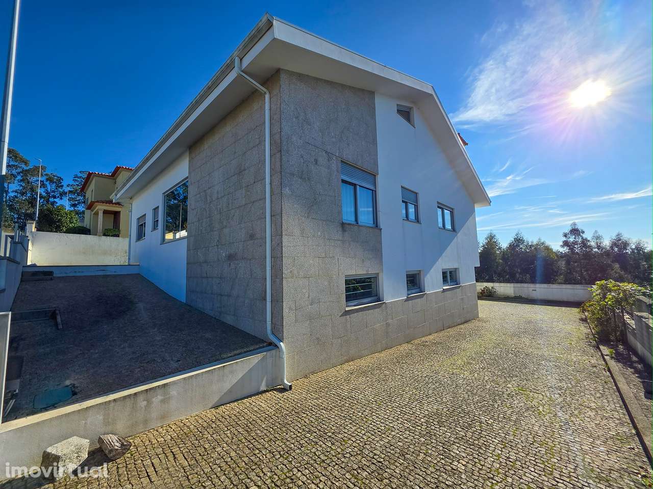 Moradia T4  com Vistas Panorâmicas em Paços de Ferreira - Grande imagem: 3/26