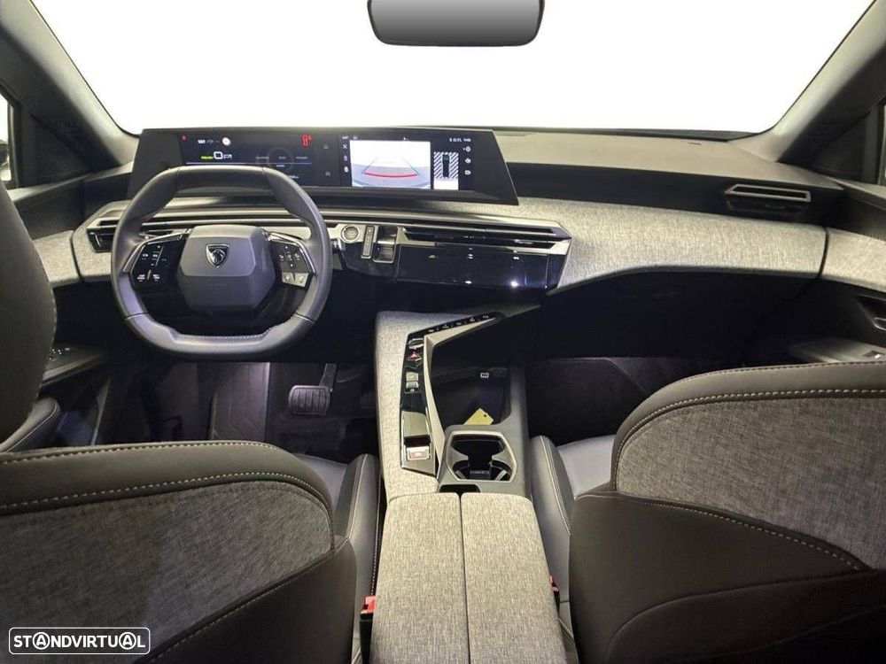 Peugeot E-3008 73 kWh Allure - 11