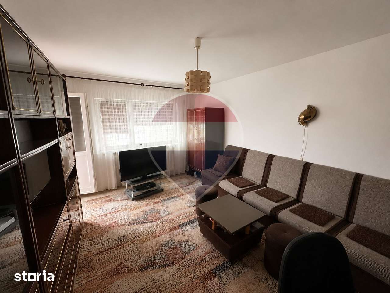 Apartament decomandat cu 2 camere de vânzare în zona Micalaca — fotografia 1