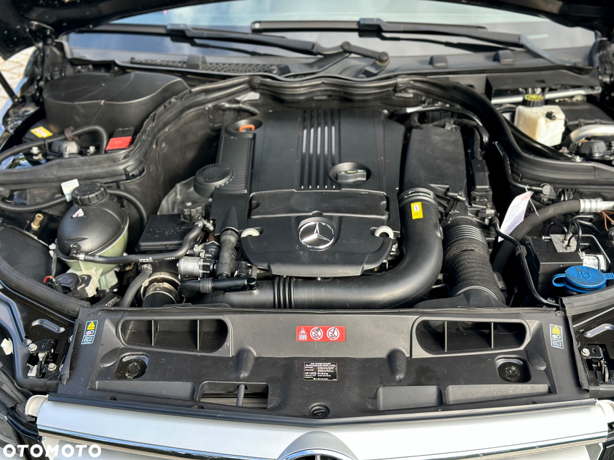 Mercedes-Benz Klasa C 250 T (BlueEFFICIENCY) 7G-TRONIC Avantgarde - 32