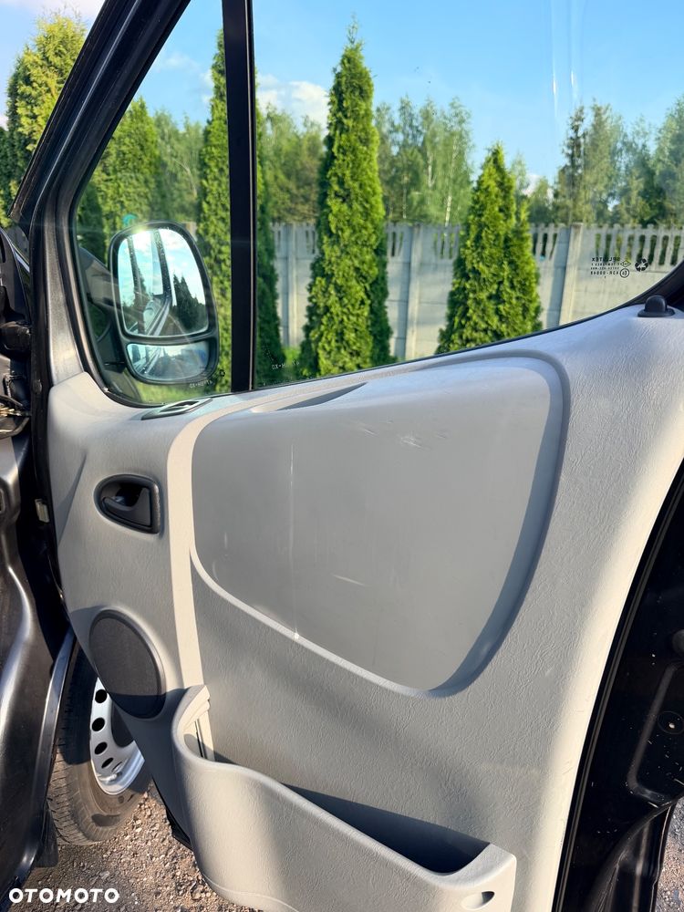 Opel Vivaro - 15