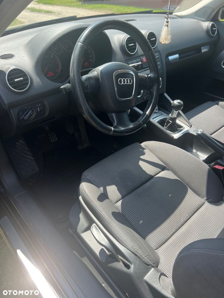 Audi A3 Sportback - 4