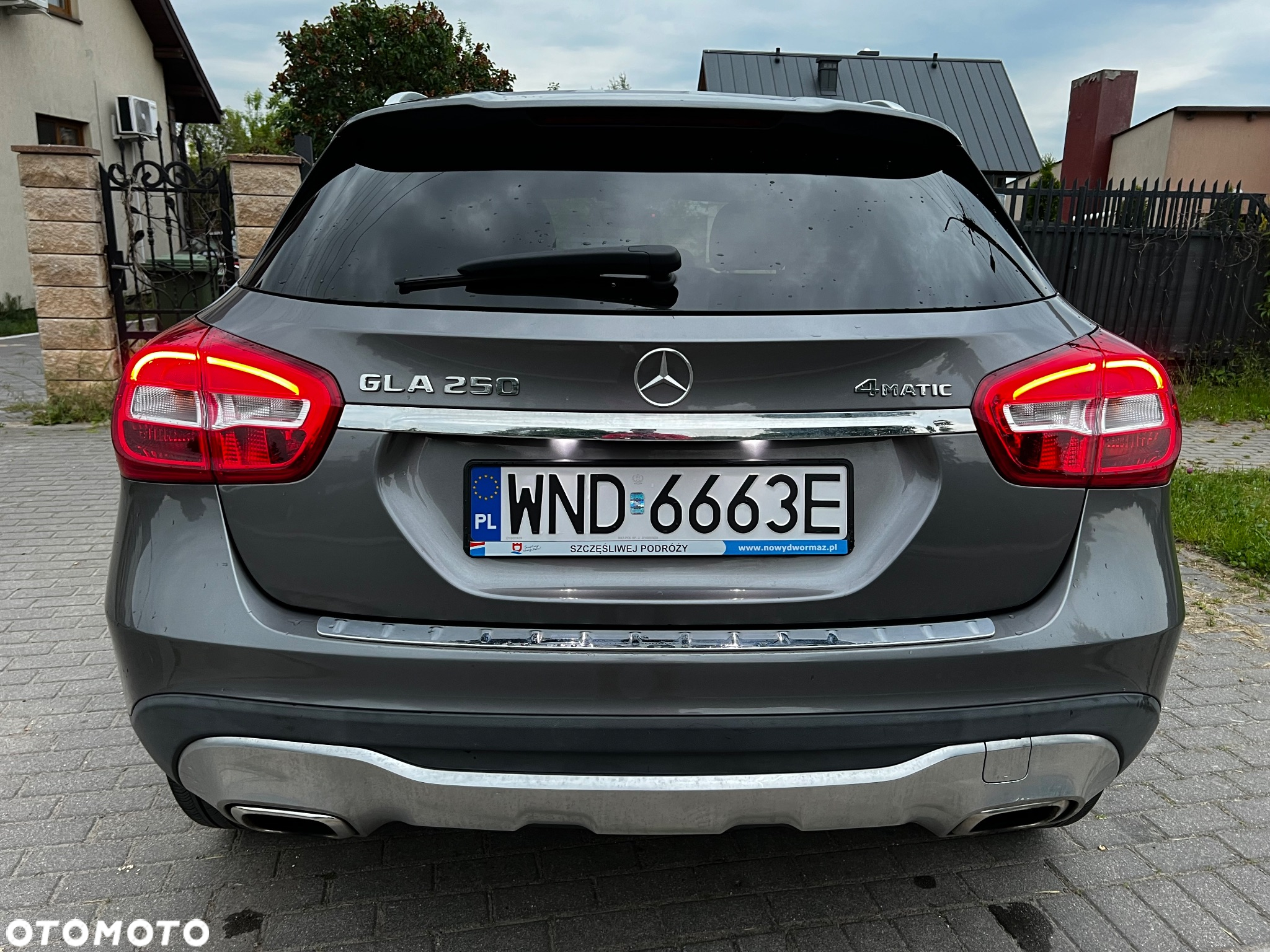 Mercedes-Benz GLA 250 4Matic 7G-DCT UrbanStyle Edition - 6