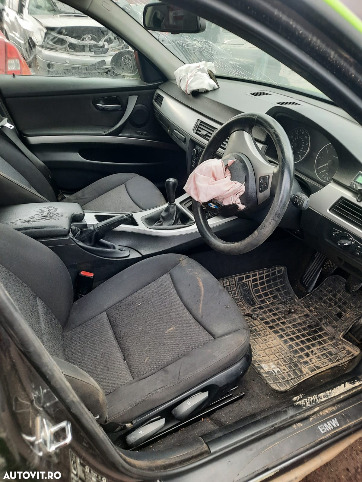 Dezmembrari/Dezmembrez BMW E90 cu volan pe dreapta - 6