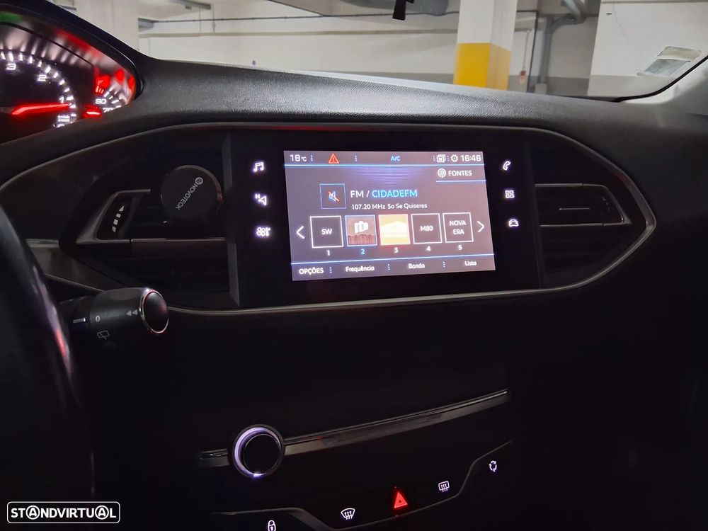 Peugeot 308 1.5 BlueHDi Style EAT8 - 3