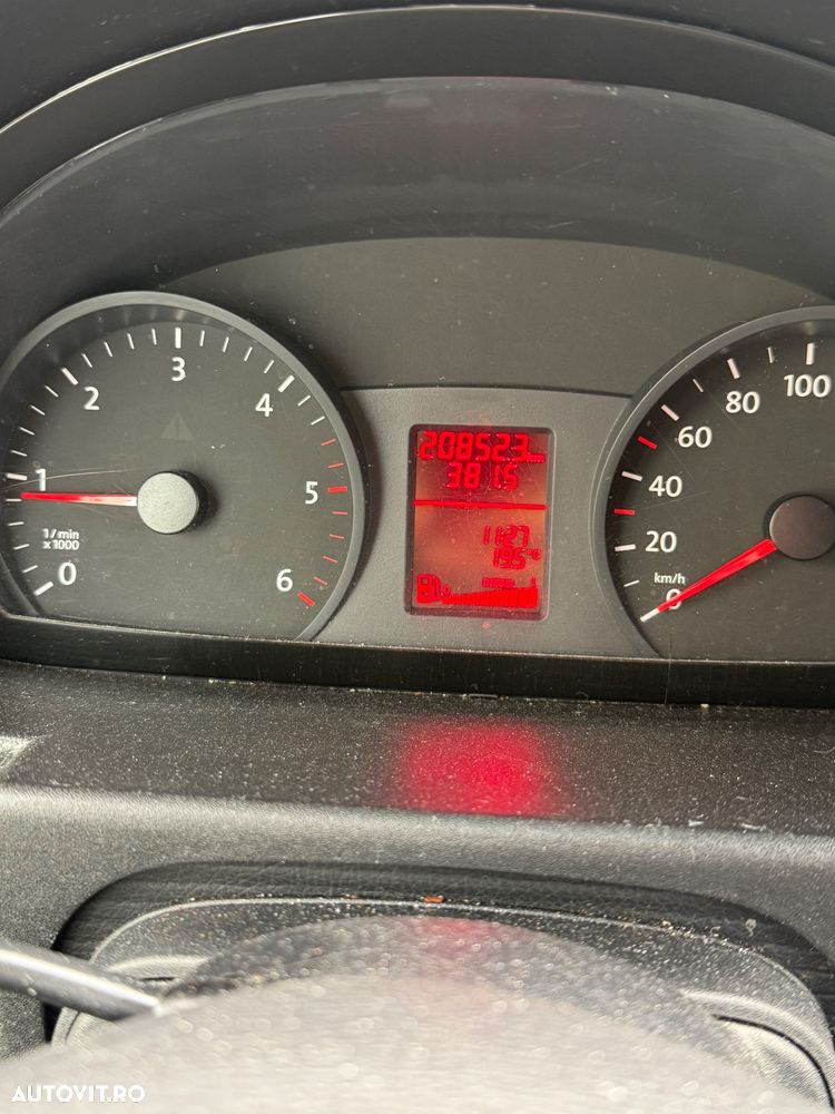 Volkswagen CRAFTER - 8