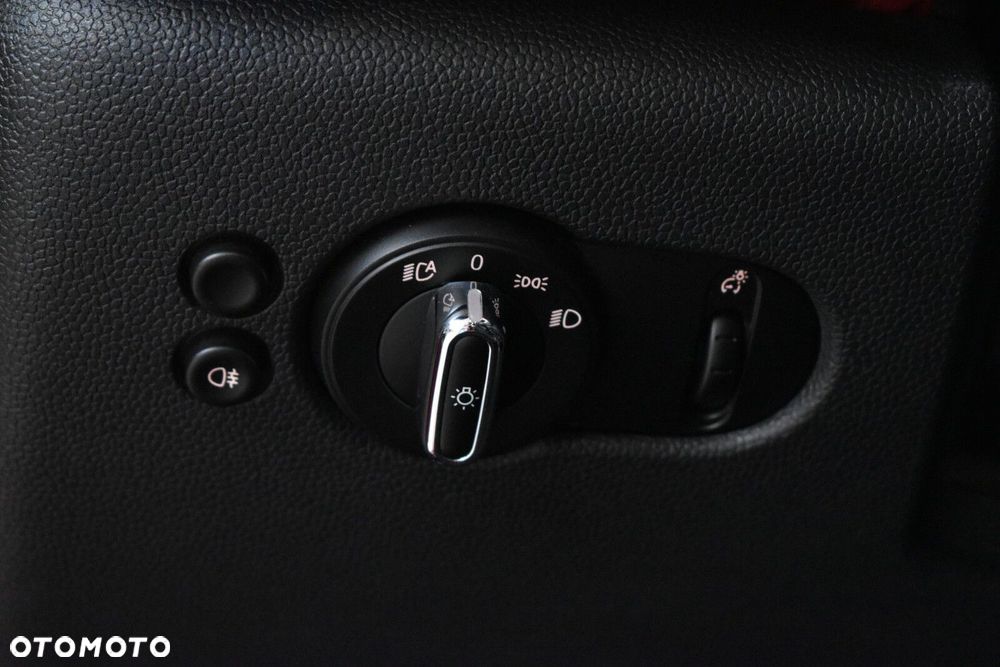 MINI John Cooper Works - 11