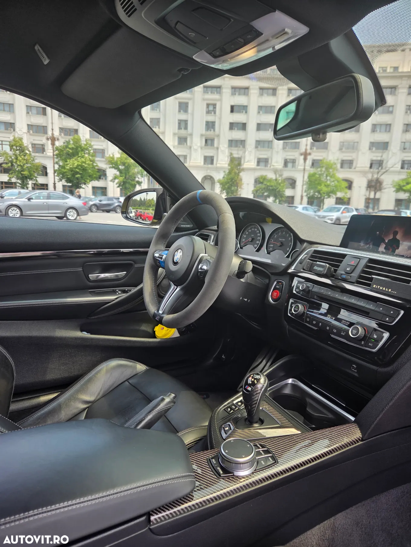 BMW M4 CS - 32