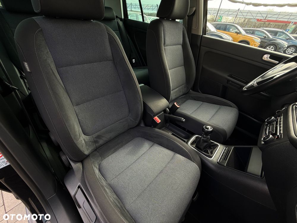 Volkswagen Golf Plus 1.2 TSI Style - 26