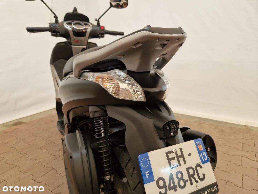 Piaggio Beverly - 21