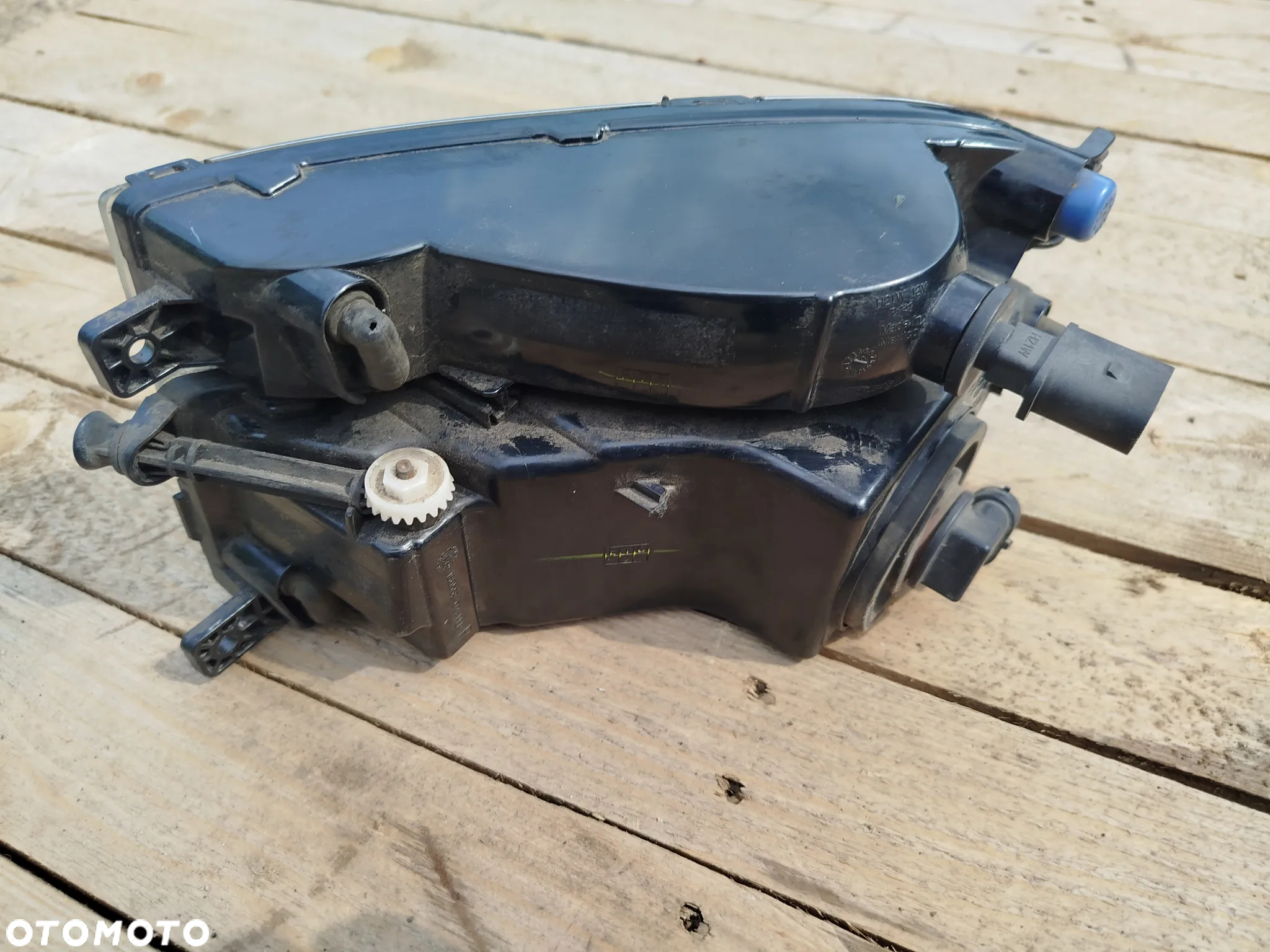 Volkswagen Beetle halogen lampa prawa przód prawy przedni Mazowieckie - 7