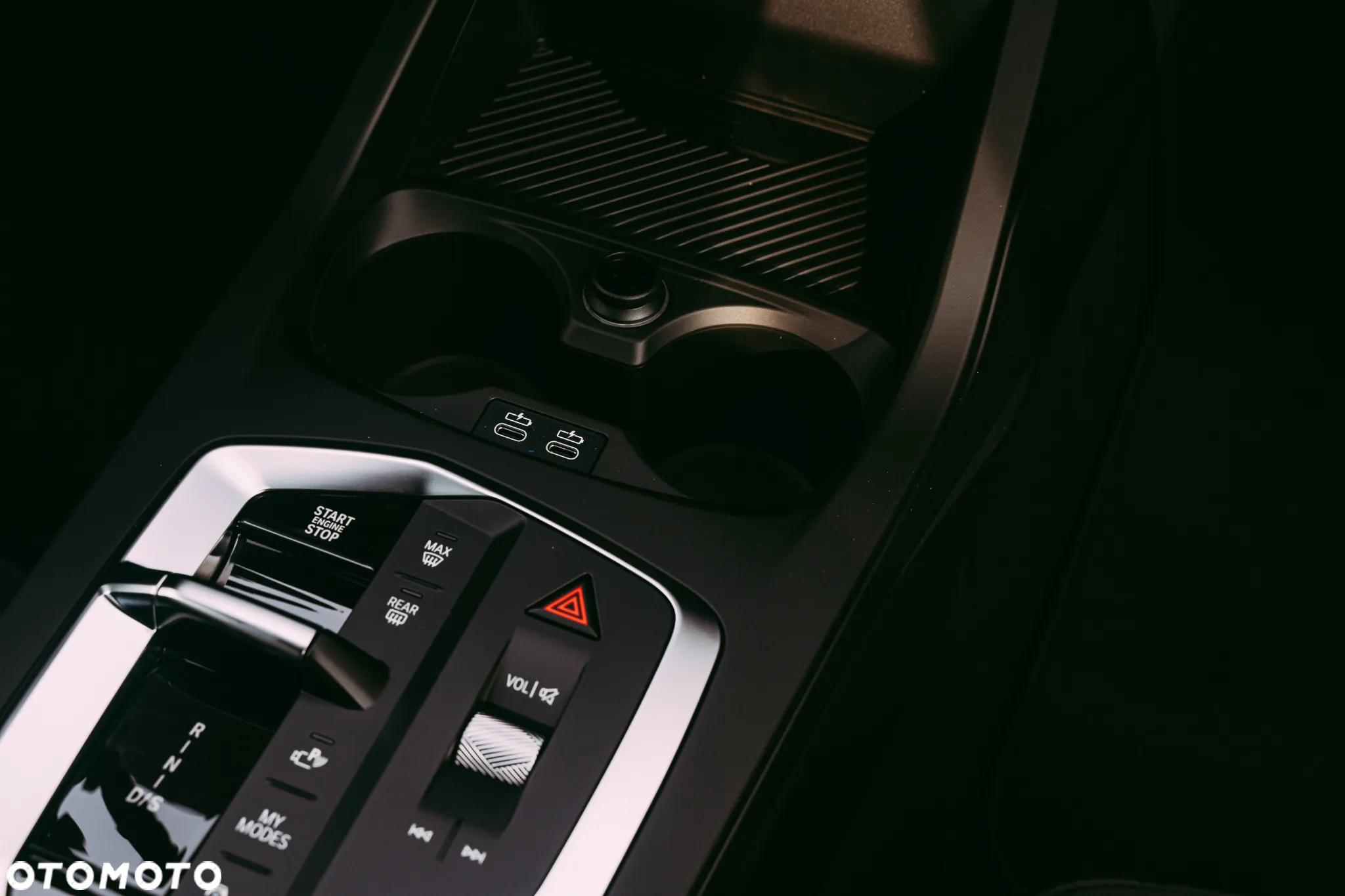 BMW Seria 2 220i - 24