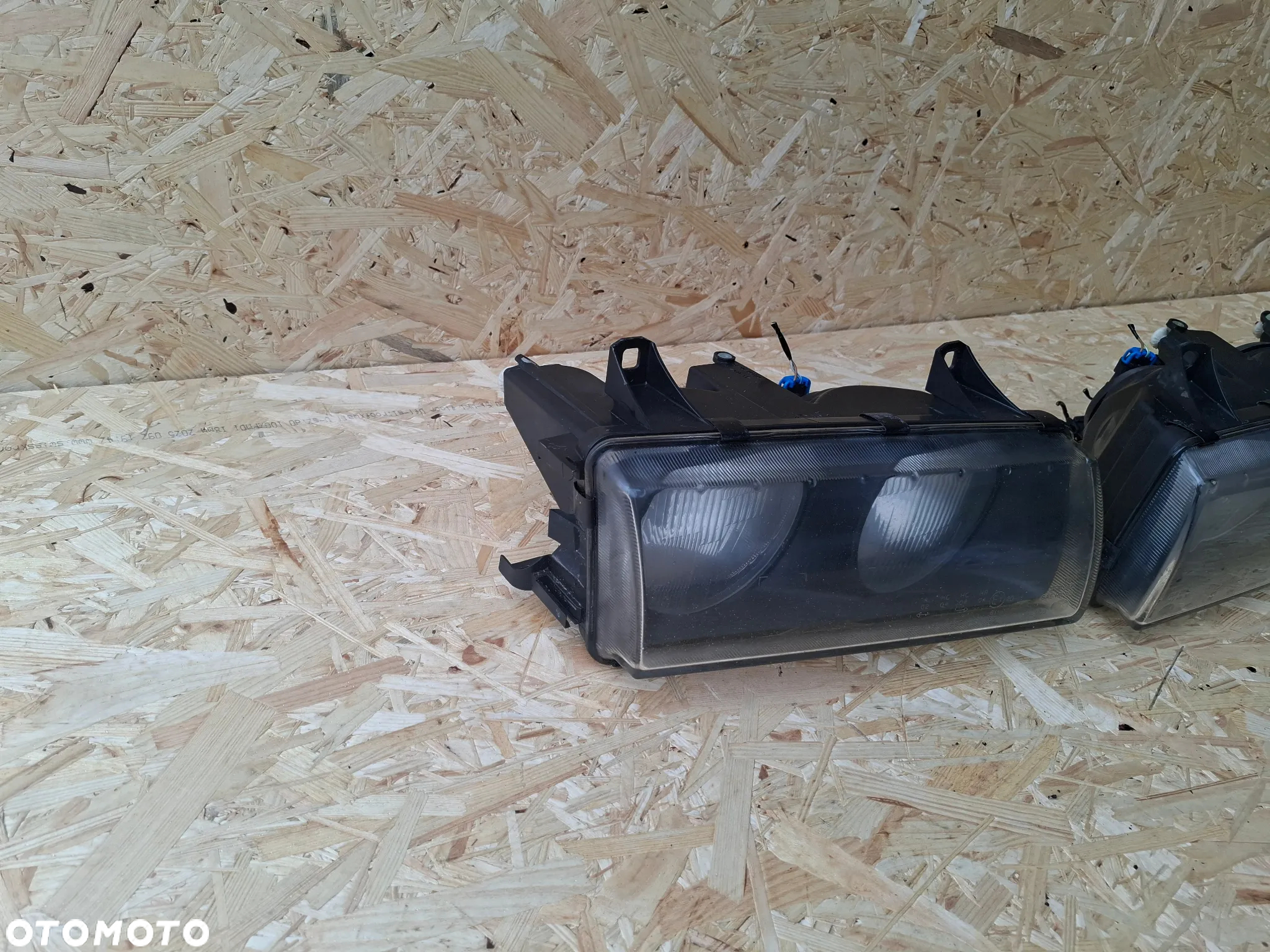 BMW E36 COMPACT LAMPA PRAWA LEWA PRZÓD PRZEDNIA - 2