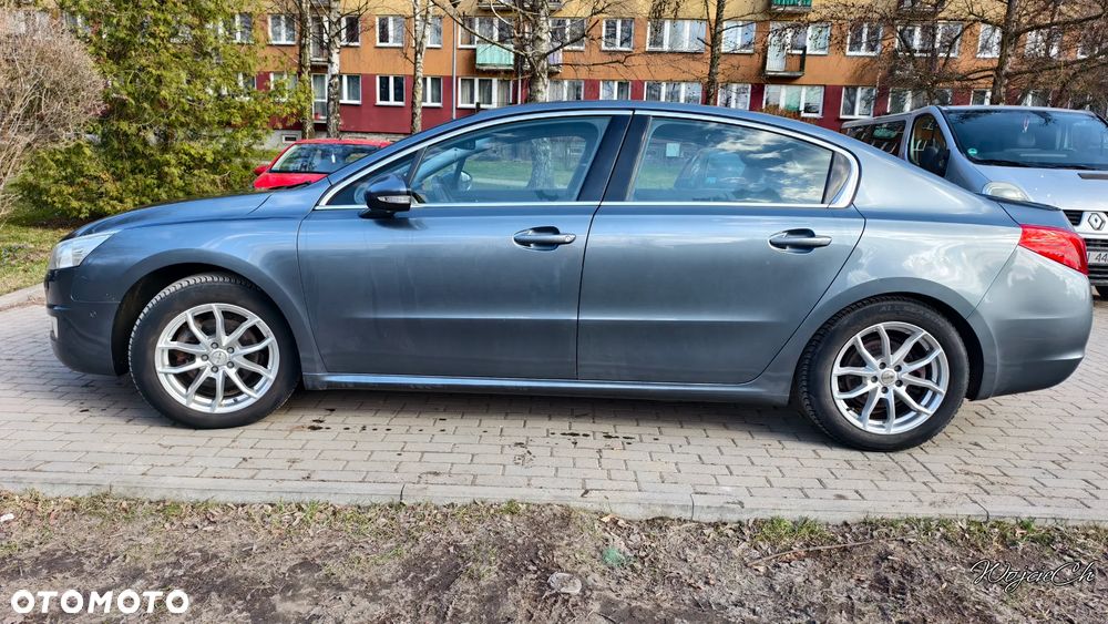 Peugeot 508 Hybrid4 - 10