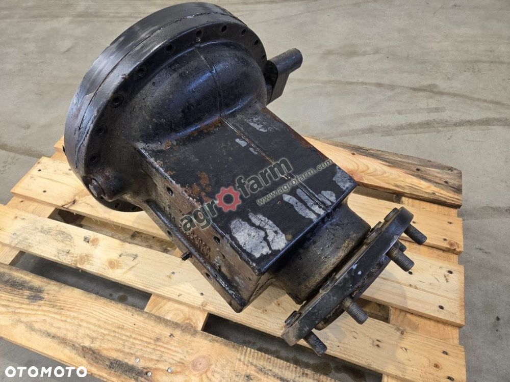 Zwolnica tylna Valtra T171, T181, T191, T180, T170 - 3