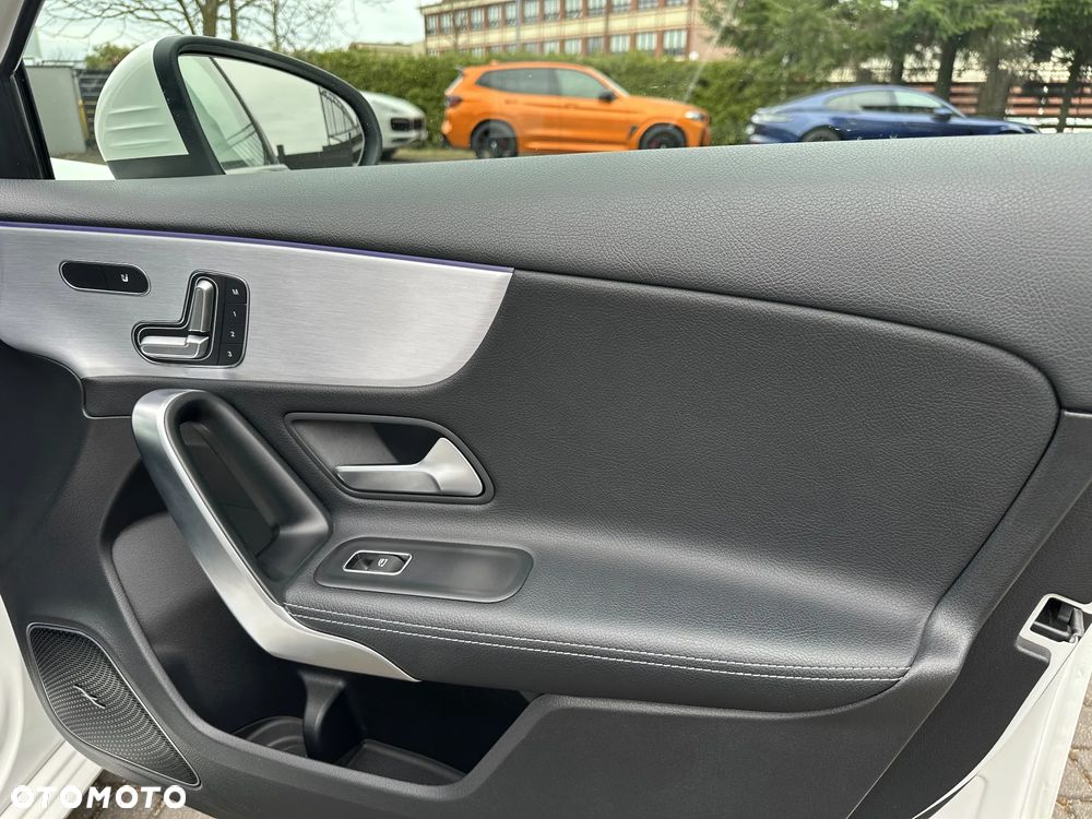 Mercedes-Benz Klasa A 250 Progressive 7G-DCT - 18