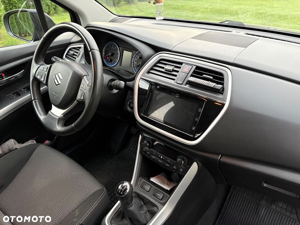 Suzuki SX4 S-Cross 1.6 VVT 4x2 limited+ - 10