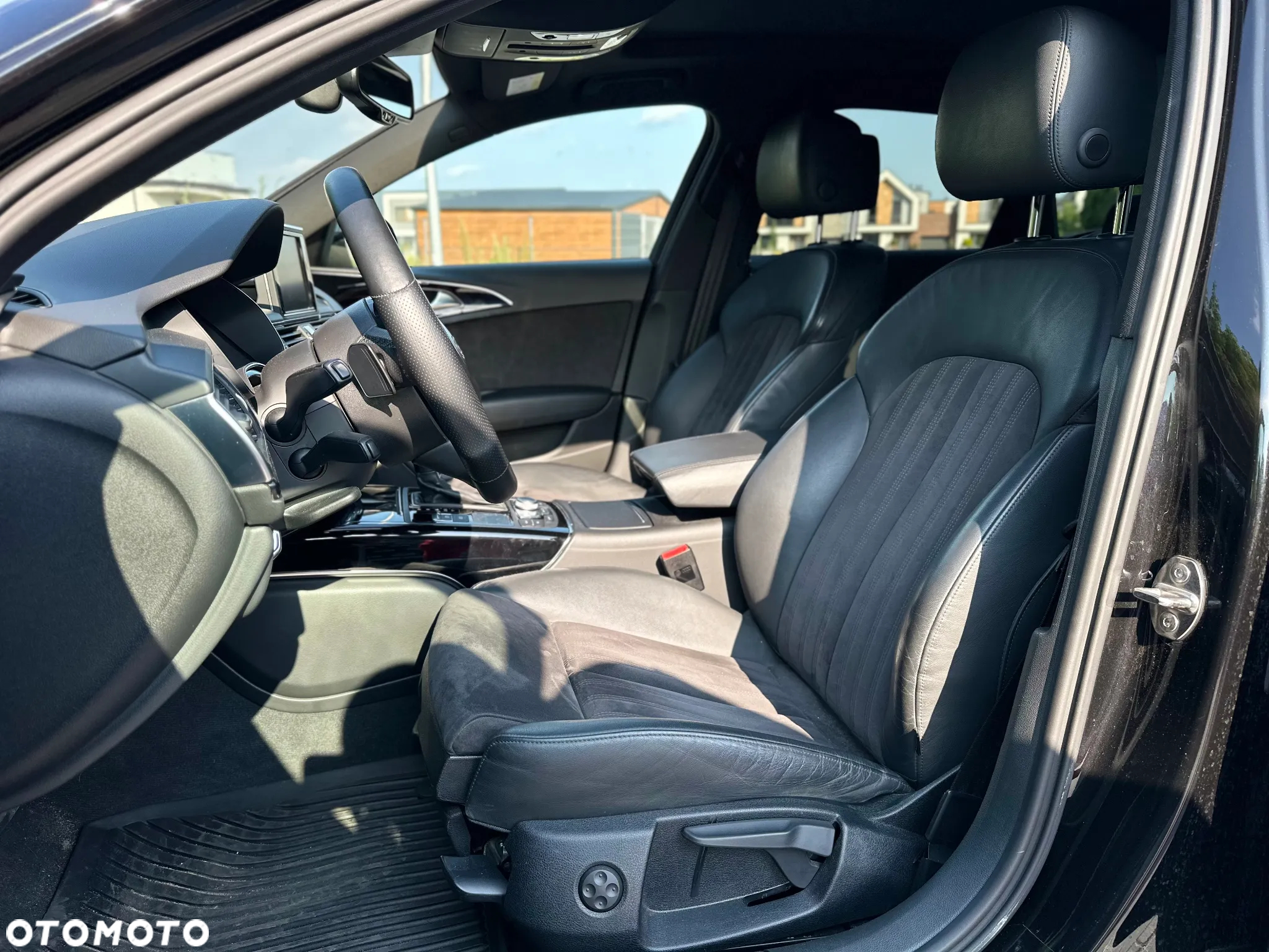 Audi A6 Avant 2.0 TDI quattro S tronic - 10