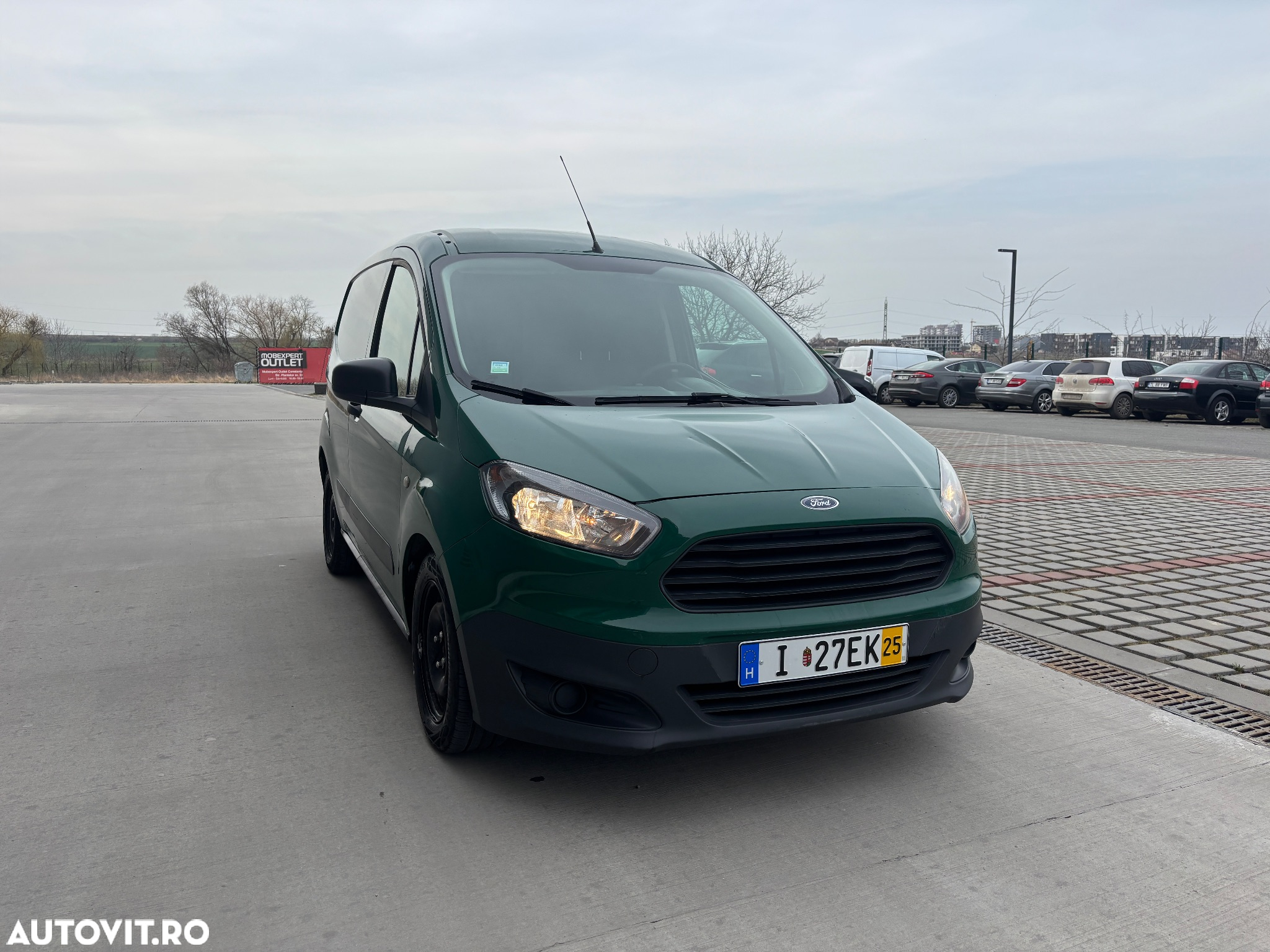 Ford Courier - 7