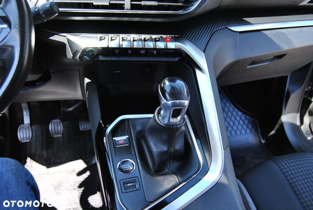 Peugeot 3008 BlueHDi 130 Stop & Start Active Business-Paket - 30