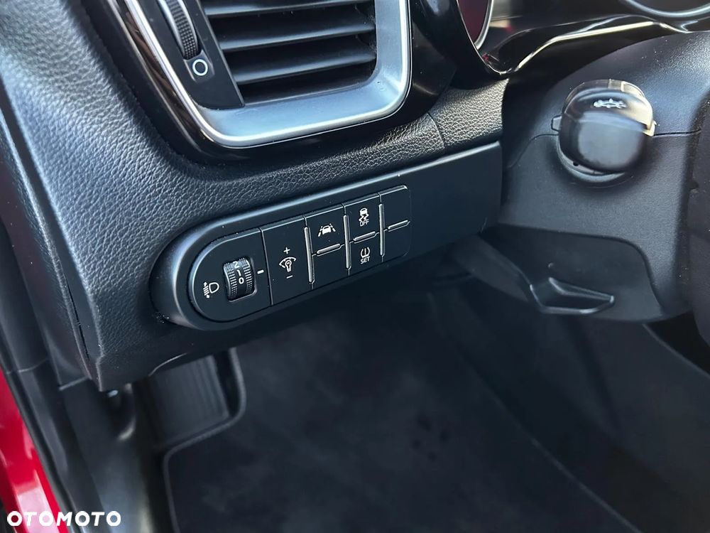 Kia XCeed 1.4 T-GDI OPF DCT7 JBL SOUND EDITION - 28