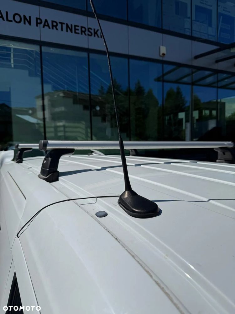 Ford Connect - 8