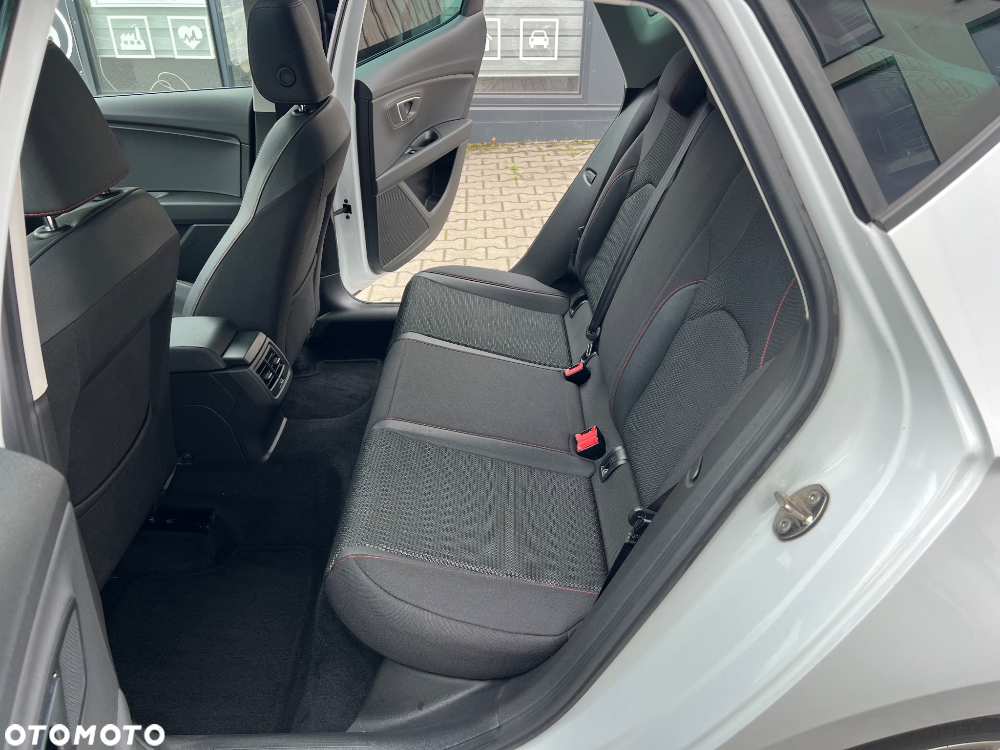 Seat Leon 1.8 TSI FR Black S&S - 12