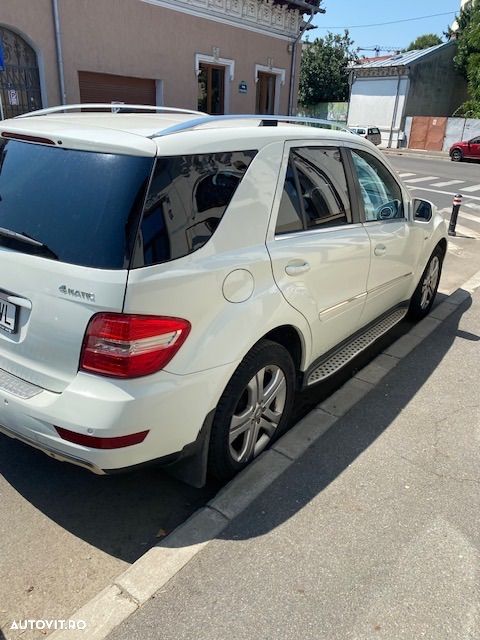 Mercedes-Benz ML 300 CDI BlueEfficiency Aut - 3