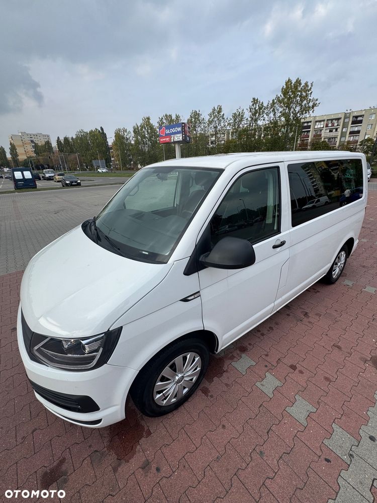Volkswagen Multivan - 2