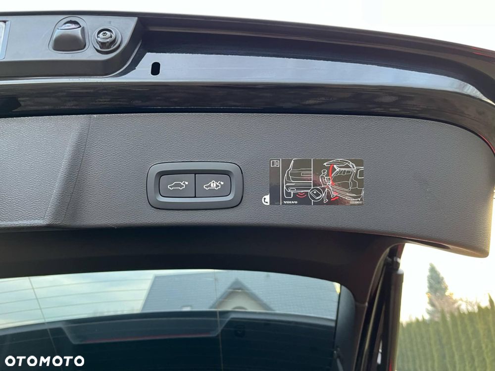 Volvo XC 40 D4 AWD Geartronic Momentum Pro - 14