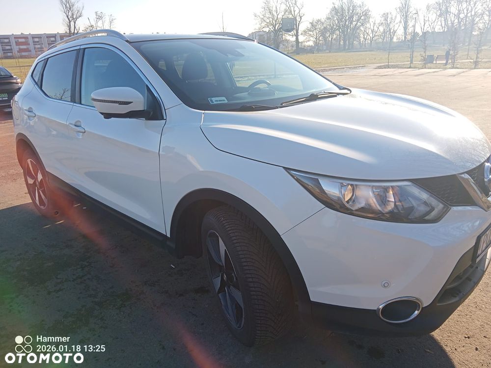 Nissan Qashqai 1.6 DIG-T N-Connecta - 2