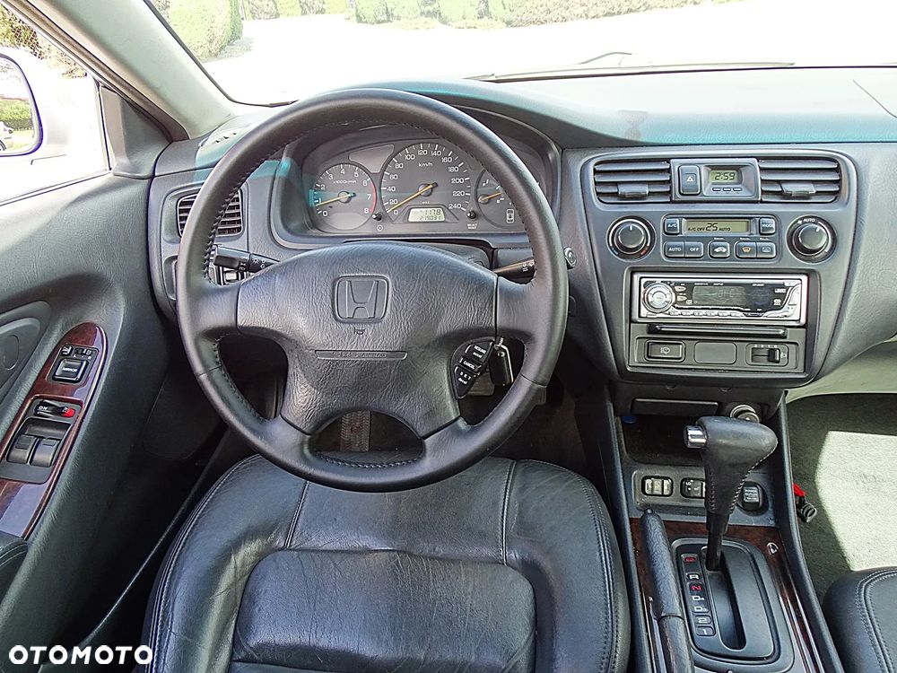 Honda Accord - 6